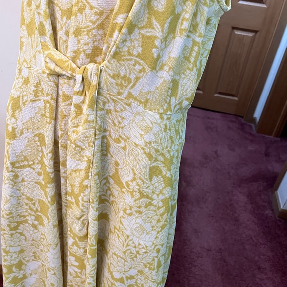 New XL jumpsuit never been worn! - Picture 7 of 12